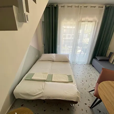 Mosaic Luxury Apartament Néa Péramos